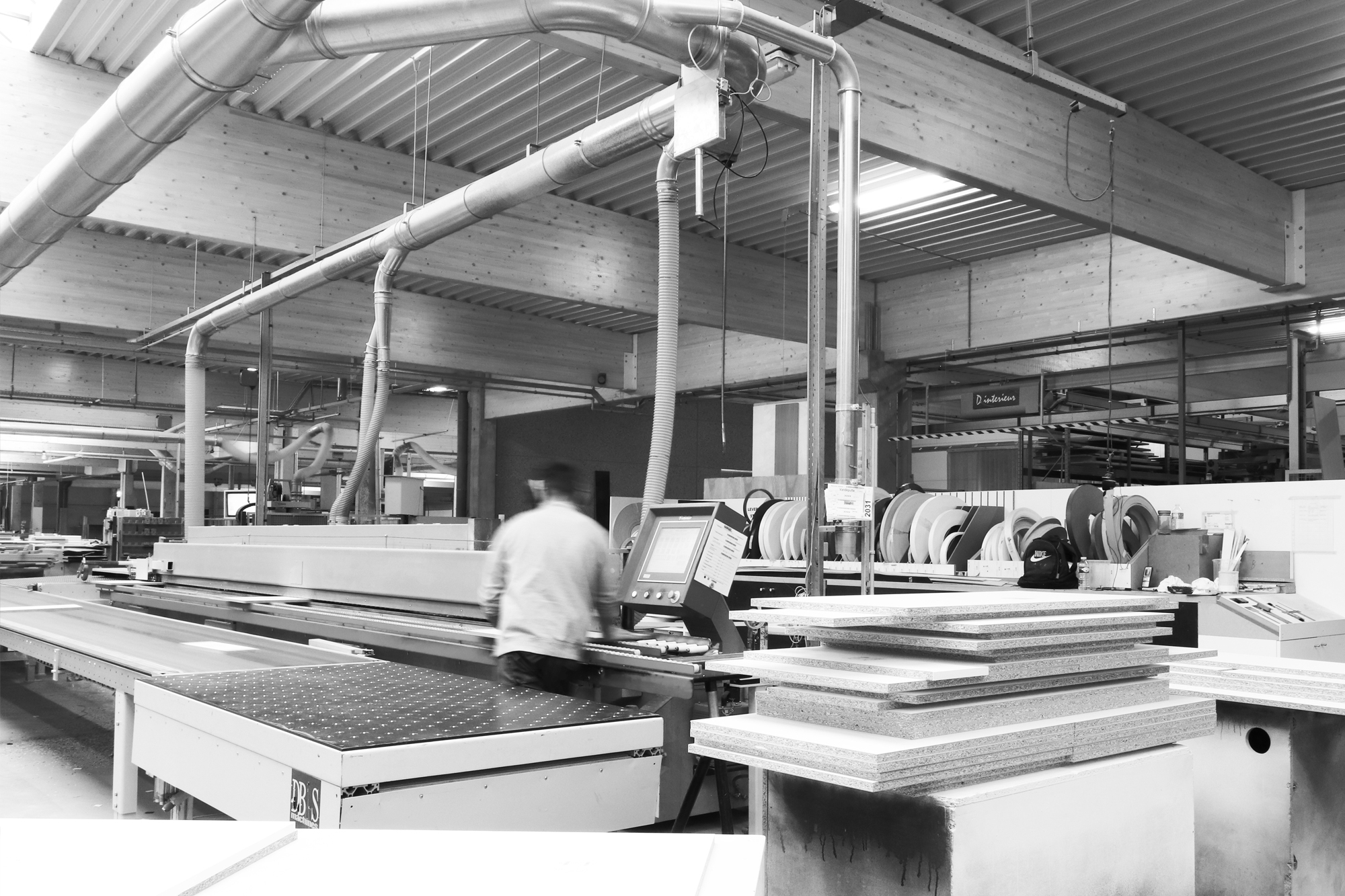 C'EST DE CETTE FACON QUE NOUS TRAVAILLONS